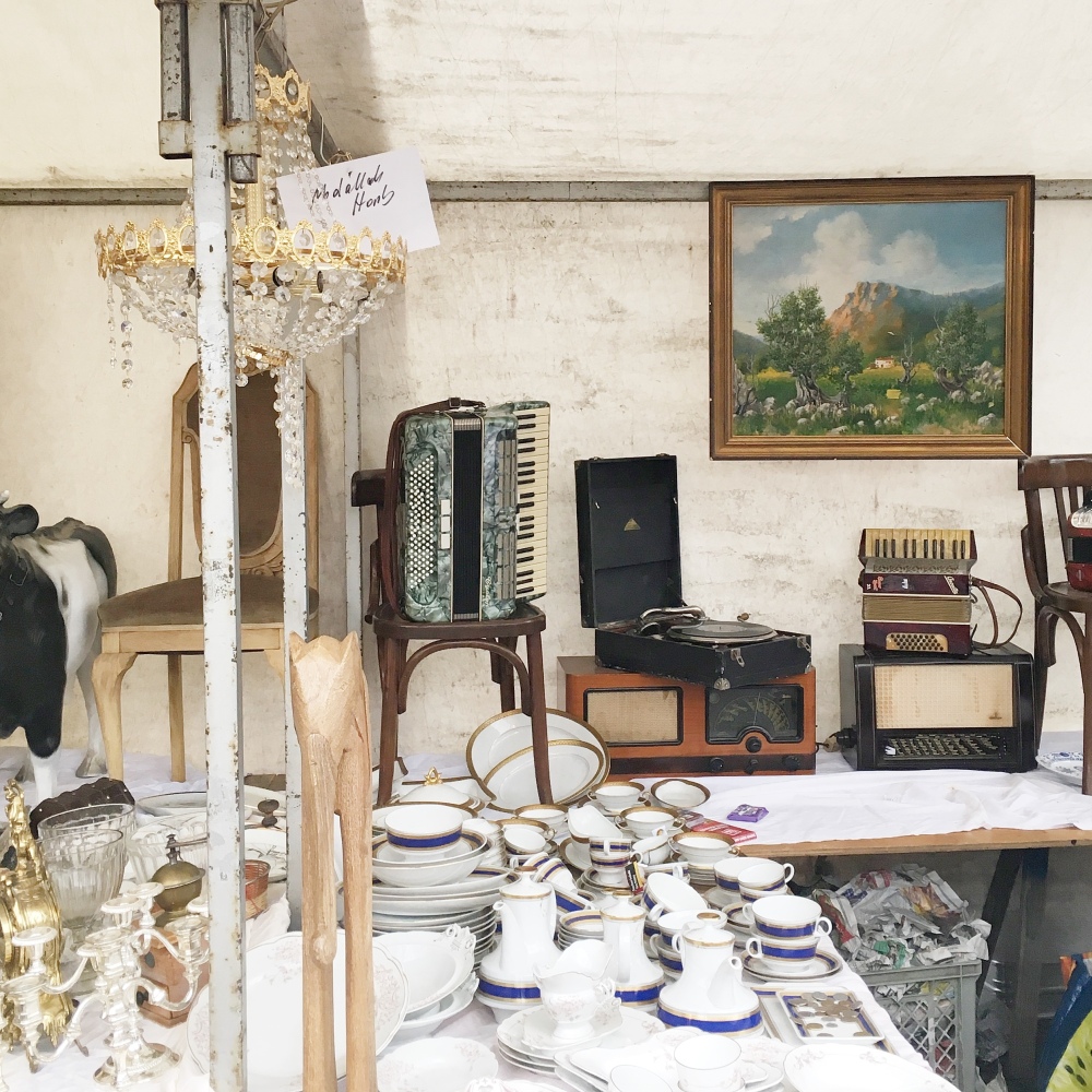 Flohmarkt in der Straße des 17. Juni Berlin | Foto: Sabine Wittig